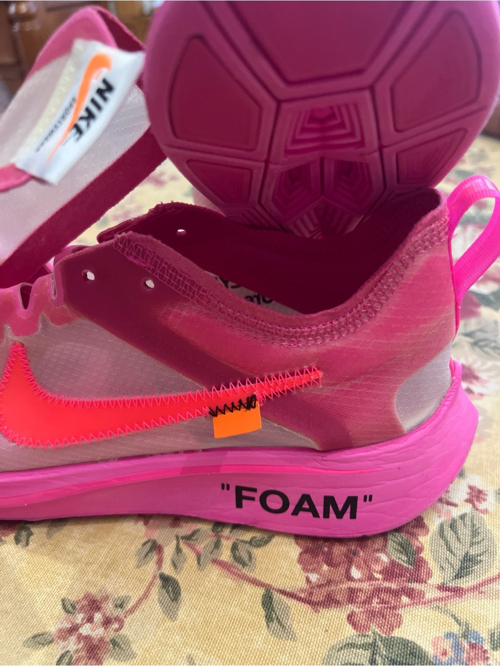 Off-White x Nike Zoom Fly SP "Tulip Pink" (Style: AJ4588-600) Men’s - Picture 9 of 13
